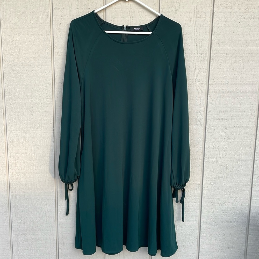 Premise Dress M